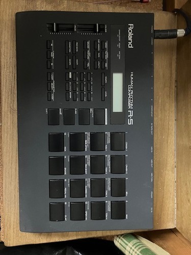 Roland drumcomputer - roland, r-5