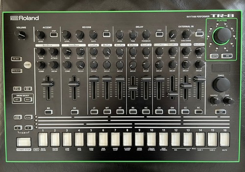 Roland tr8 rhythm performer - tr8,
