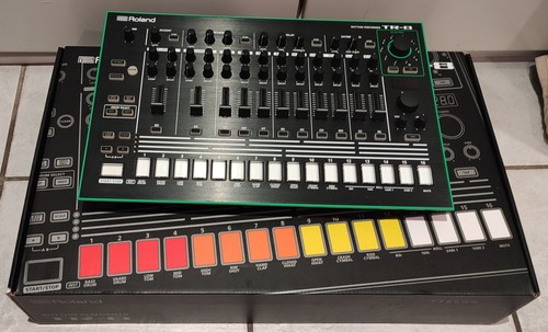 Roland aira neuwertig - -,