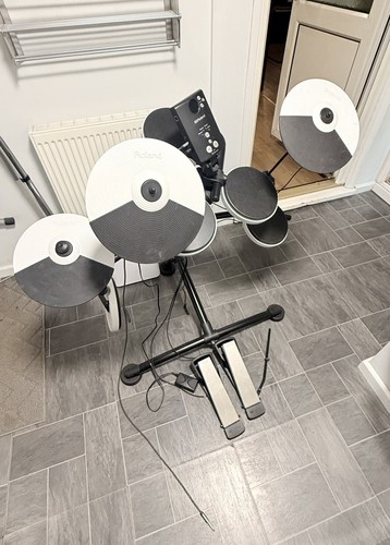 Roland v elektronisches - roland,